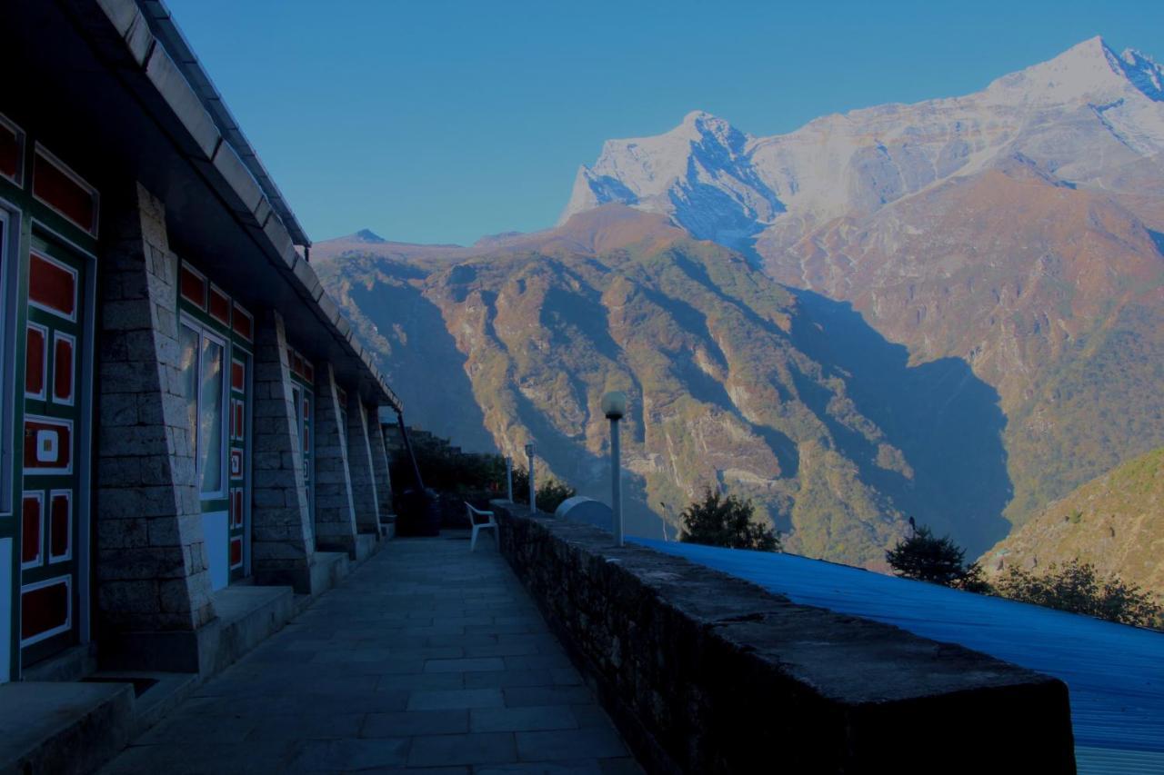 Panorama Lodge And Restaurant Namche Bazar Exterior photo